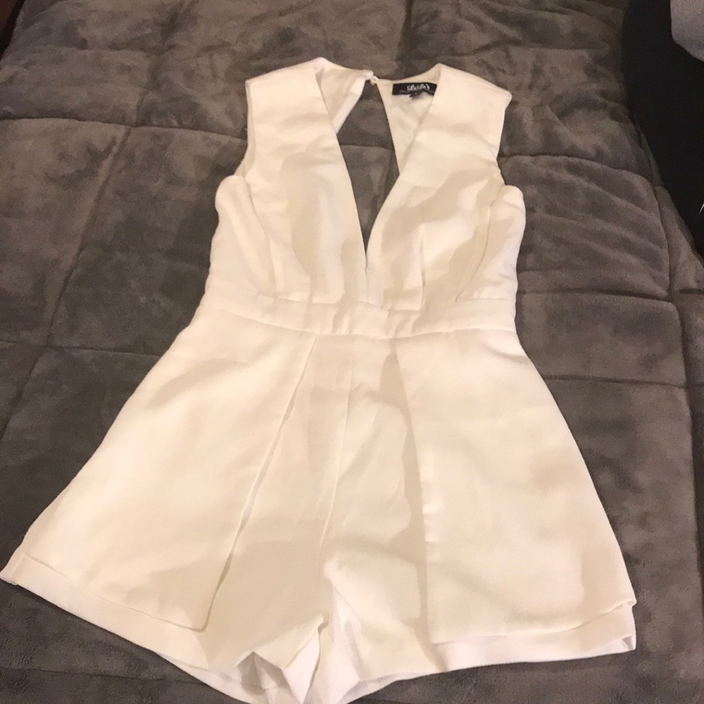 White LuLu’s romper. Small